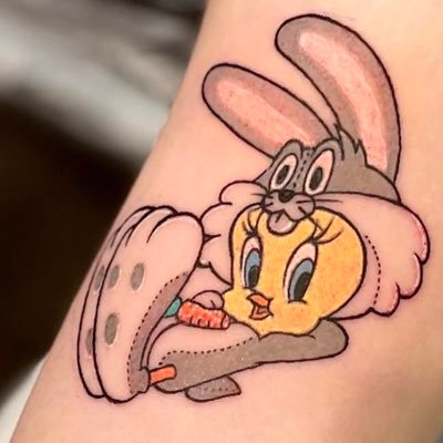 神奈川横須賀/tattooist NAO/女彫師/元株クラ(現在中長期ゆる投資)/日常つぶやき用垢/神奈川県横須賀市にあるタトゥースタジオ。TATTOOに関する質問等はDMにて🎨 InstagramはDMでお知らせしてます🖤
