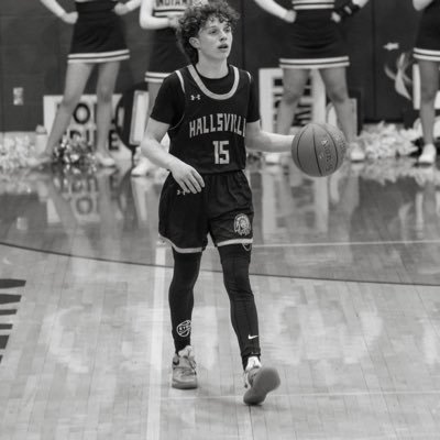 tatum_jame63635's profile picture. Class of 2028 | 5'10" Lead Guard, High Jumper (Track & Field) | 3.5 GPA |