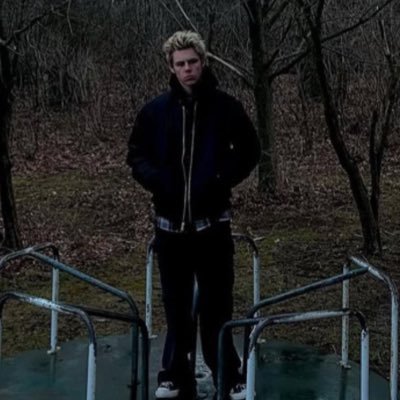 c_wrl999's profile picture. 999 to get in