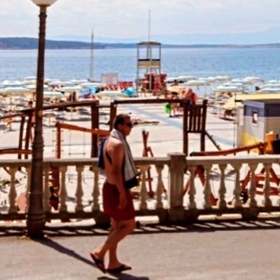 milosob01's profile picture. Živim za trenutke