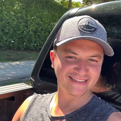 DaveedLevy's profile picture. 