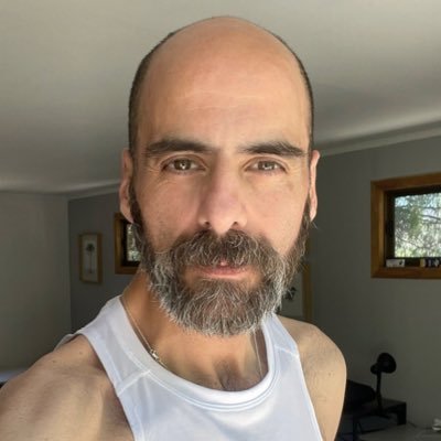 Fibucca's profile picture. Advertising Graphic Designer & Master in Fine Arts | Specialist in Corporate Branding | Packaging Expert and Creative | Teacher | CYT Yogī ॐ