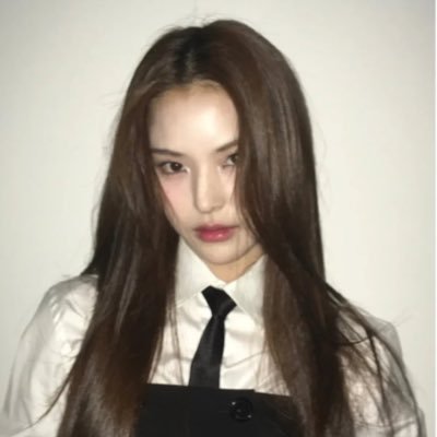 she/her • fan account • gg stan 💝 • blackvelvet • iveaesjeans • izna • seventeen 🫶🏼 • mylovez 🎀