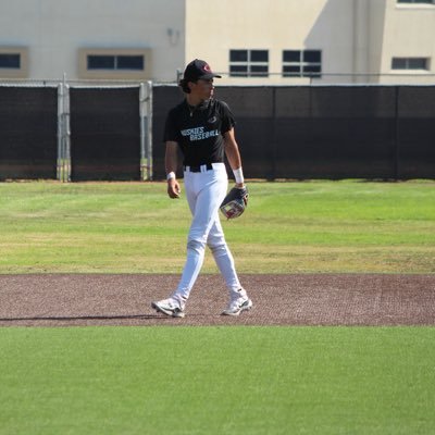 2027 grad 6”1 170 lbs 1b/3b Corona Centennial high school baseball CC 951-207-0544 email:pavalos6@icloud.com