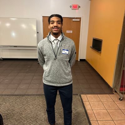 Nmort3's profile picture. wr @muskingumfb❤️🖤