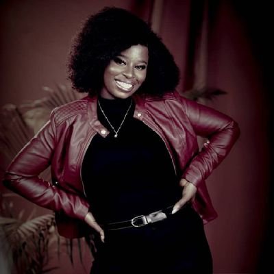 Eniolufe_'s profile picture. Customer Service Professional || Licensed Flight Attendant ✈️ || Video Editor🤳

I help you smell really good @SniffsandScents