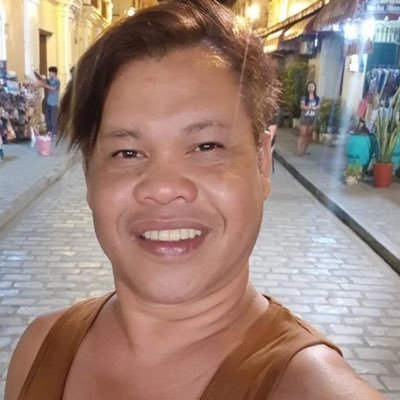 GoGagaLife's profile picture. Aging homosexual