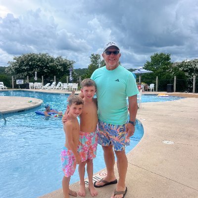 joeb17's profile picture. Have 2 wonderful children, grandson, son-in-law, lovely wife. Work for Berkshire Hathaway selling lots of Real Estate finally. Love the Beach and the Gym!