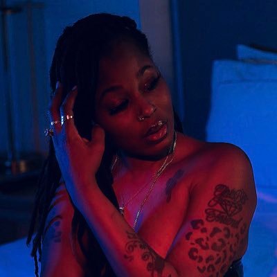 Model, actress, singer, rapper, dancer CEO of Spiritual Traphouse🏚🤍Healer, Empath, Alchemist Capricorn ♑️ Gang Follow me on Clubhouse @kweentingzzz 👈🏽
