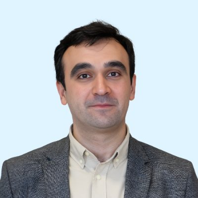 Lawyer, PhD Researcher Exploring Artificial Intelligence Tools for Research, Writing & Productivity