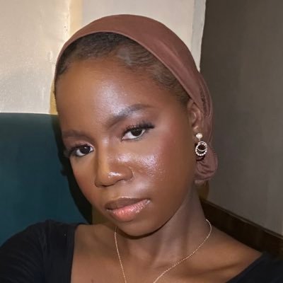 aeeshhaoa's profile picture. ❤️&💡