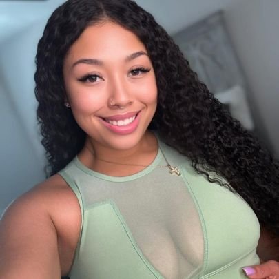 I love to meet new people on here and am single and currently searching 😓🥺