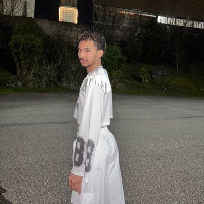 BlossomDarlyson's profile picture. /arianjo/satanaries♈
fofocando meus sofrimento 🥲
