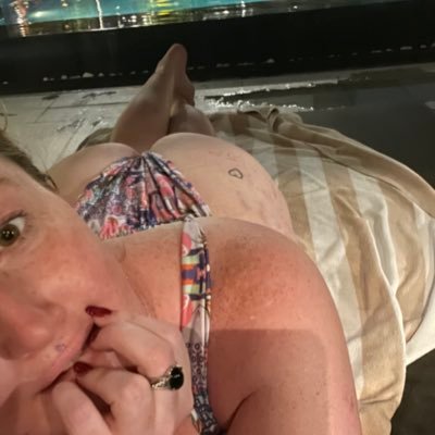 lilyreads118's profile picture. Just a cute little brat who wants to play 💋  Sweet spoken, English cutie who's not afraid to be completely filthy. My voice will make your fantasies come true