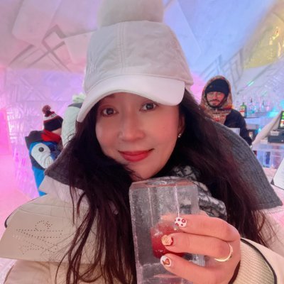 Love red wine 🍷 & BBQ
Fashionista | Adventure seeker | Dog mom 🐶