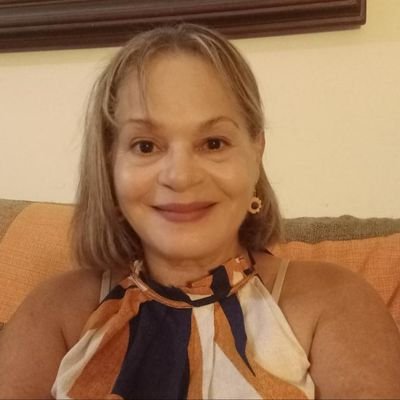 Right_Lau's profile picture. Amo meu DEUS, minha família e meu país.