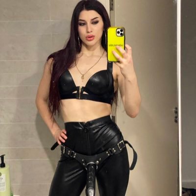 MistressCh34753's profile picture. Looking for a submissive trustworthy who’s ready to collar with me into the lifestyle