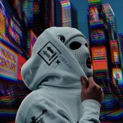 Cheedhunt's profile picture. Liverpool Fan red🔴 Simba. Fan🙊🔴 engineer of electricity🏠