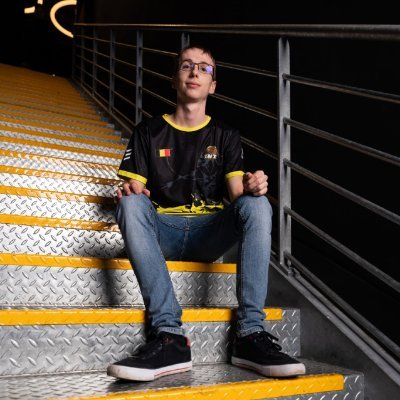 🇧🇪🚴♂️20yo | Nursing student at @HEPL_be & Twitch streamer
