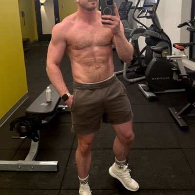 gayirishTO's profile picture. NSFW! Horny Irish guy in Toronto. Kinky 😈