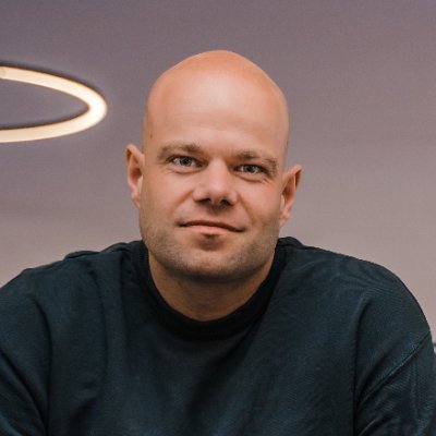 WebDev & AI Builder ⚡ Claude Code // Cursor // Vibe Coding. Turning ideas into sleek web & mobile apps — for clients & my own obsessions.
