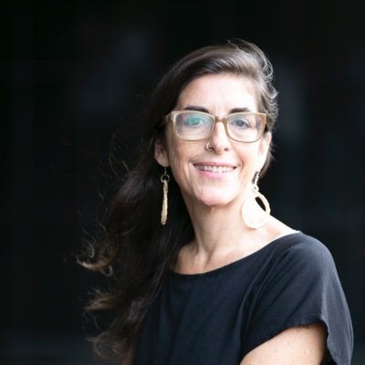 Periodista. Codirectora @PresentesLatam Comunicación, géneros y derechos. Docente UNLP/Un Pilar/UMET. Libros: Laura y El Mundo no necesita más canciones.