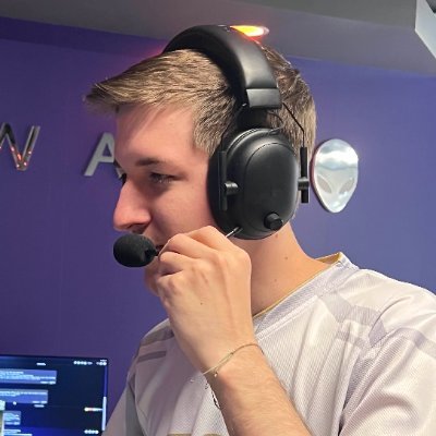 ‣ Venue Manager @LocalhostDenver
‣ Apex Legends Coach @BoulderEsports
‣ Prev. @VegasInferno & @intelgaming