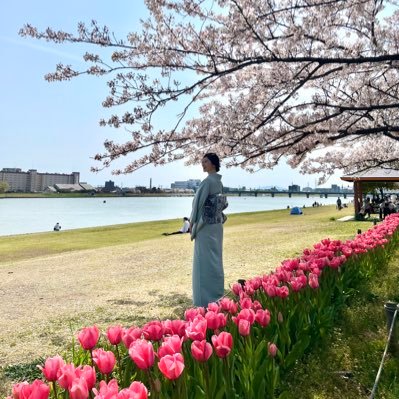会社員👩🏻💻 ┊ 2025.2 SHEliks入会┊独立目指してsns運用・マーケティング学習中📚 ┊'98 ┊美味しいもの・読書・着物┊