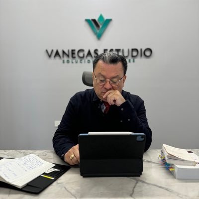 ex Asambleista Nacional. Abogado litigante | Máster en Derecho Constitucional y Penal🇪🇨 Presidente de @vanegasestudio