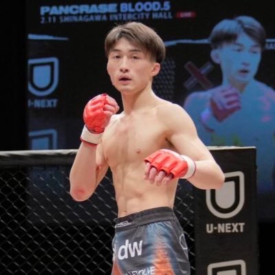 現役大学生MMA fighter (21)/ リバーサルジム横浜グランドスラム / PANCRASE / フライ級 / プロ3戦3勝 / 次戦→11.9パンクラスニューピアホール大会 ネオブラフライ級決勝戦🔥