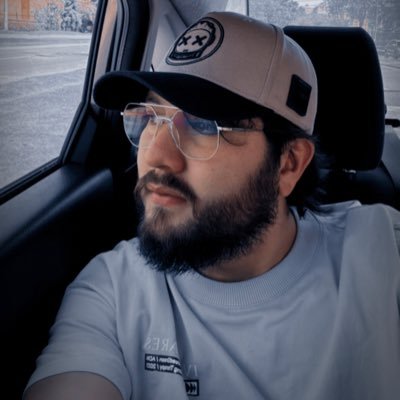 cnovoaj's profile picture. Economía y Montaña.