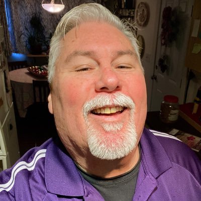 ChefPapi's profile picture. Professional school bus driver, amateur cook. Live, Love, Golf