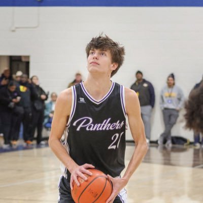 6”6 175 4.6 GPA Pg/Sg 2025, 2000 career points, 51 career high pt game
