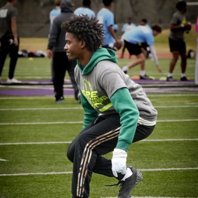 spring high school 5’10 160| C/O 2026| WR/CB| 📲 832~916~9335|📩 Sheldonberry1@icloud.com| T&F 40 4.57 400 50.03 800 1:58