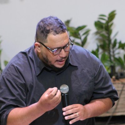 wellramos_jr's profile picture. Pastor Batista 
Esposo de Gabi Lobo
Advogado
Teologia (STBNB) 
Filosofia (UFPE)
Pós graduado em Ciência da Religião (UNICAP)