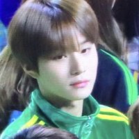 slow 짠 (@1oved0__) 's Twitter Profile