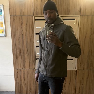 Alisidibe33Hot1's profile picture. Quel façons