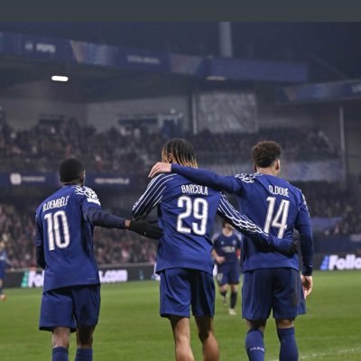 Yonix_x's profile picture. @psg_inside