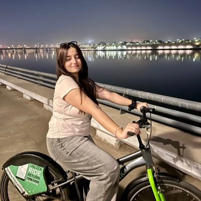 Bubthebee_'s profile picture. Engineer by day @JohnDeere , writer by night https://t.co/cObhXmSEyj