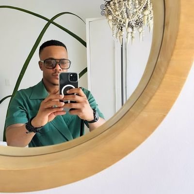 IamMthuGomo's profile picture. God/ Jesus Christ ✝️/Father/Artist/Actor/Presenter/Motivational speaker/God's child/ Broker Consultant/Training Facilitator. 
@KaizerChiefs @Mancity