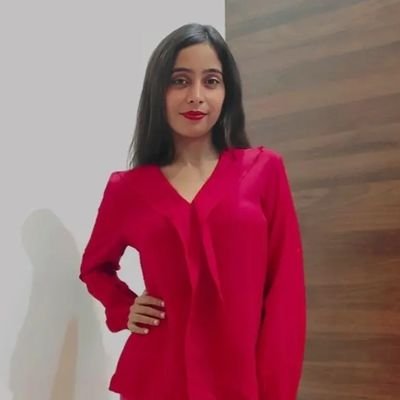 founder/director @diassenceh lets talk about startups , innovation , and work culture. 🗣