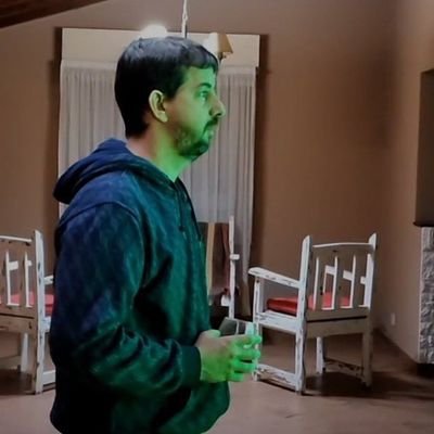 el mono me cambió la vida Profile