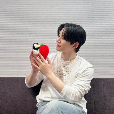 azu110125's profile picture. JUNHO愛❤️ 2PM愛❤️ 2023.イナツ横浜 有明 🐧会いたい🐧 2025.ファンコン