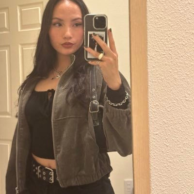 mchellebthk's profile picture. 