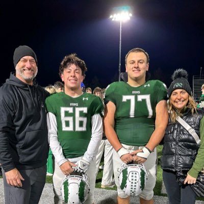 Married to “Coach Curran” 💚 Varsity Defensive Line Coach Pine Richland. Proud Mother of fraternal twins, John & James Curran ‘26 PR