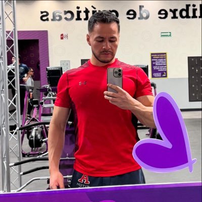 Diseñador Gráfico, apasionado de la Fotografía, el buen Diseño y de viajar!