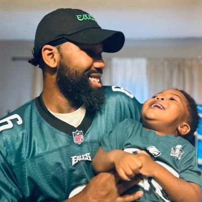 Father to Ja’Mir| Sophisticated Ignorance.... 2x🏆#FlyEaglesFly #LiftOff #FmrFootLockerGuy DBZ fanatic🤘🏿Big Texas