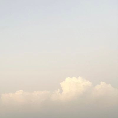 10twia's profile picture. 