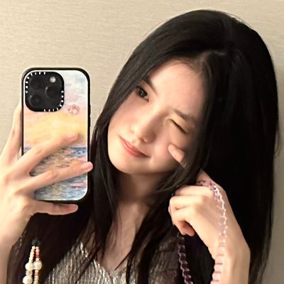 c_claireclaire's profile picture. a tired soul

protect your peace