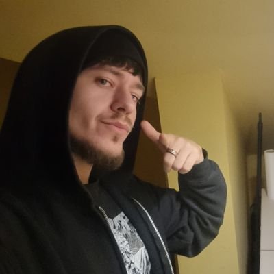 🇵🇱 midlaner / tera supporter ✌
https://t.co/QOCd31fXWL
alter ego sympatycznego człowieka z kulturą
ig: faryi_oran